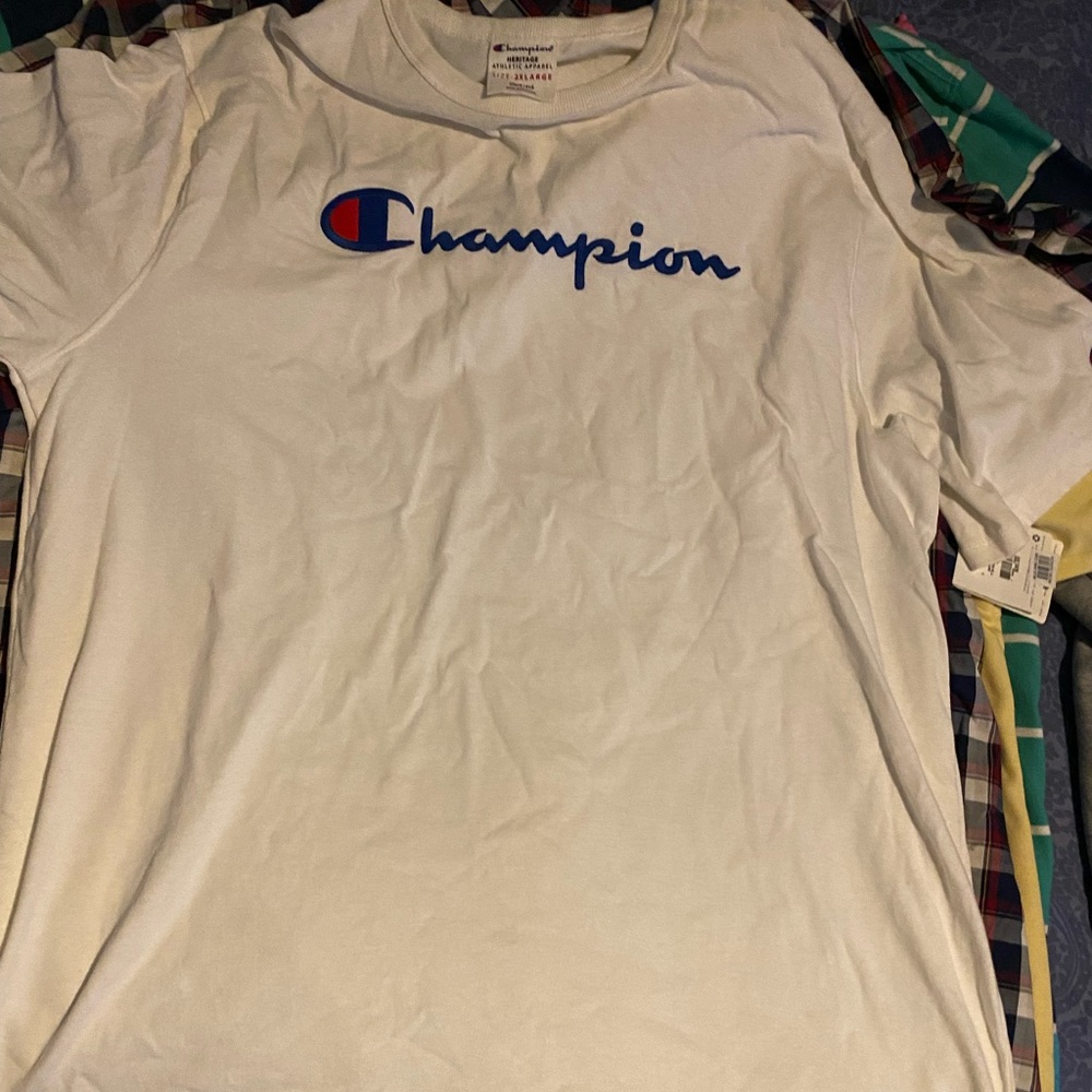 Champion thick tshirt - nwt- 2xl